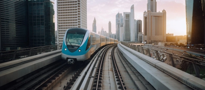 Getting to the boat show by Metro, Monorail, or Tram