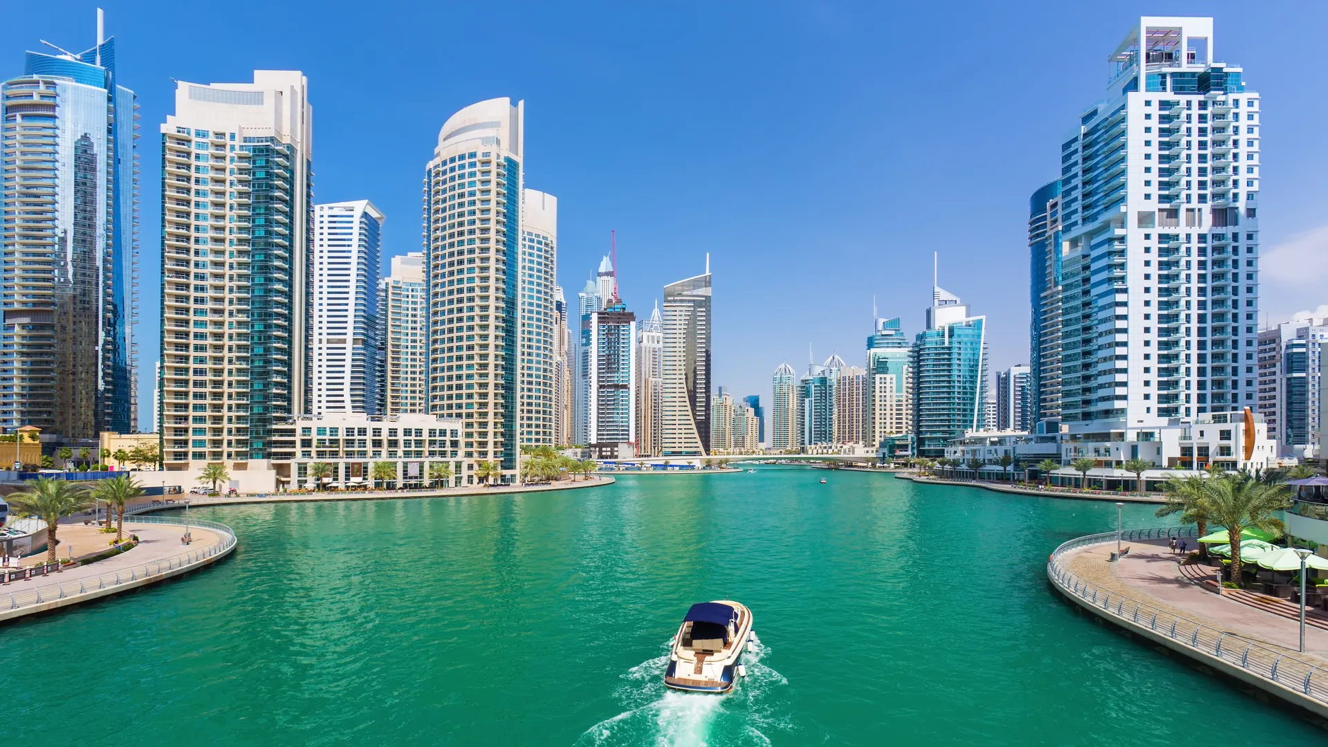 Renting a yacht in Dubai: everything you need to know
