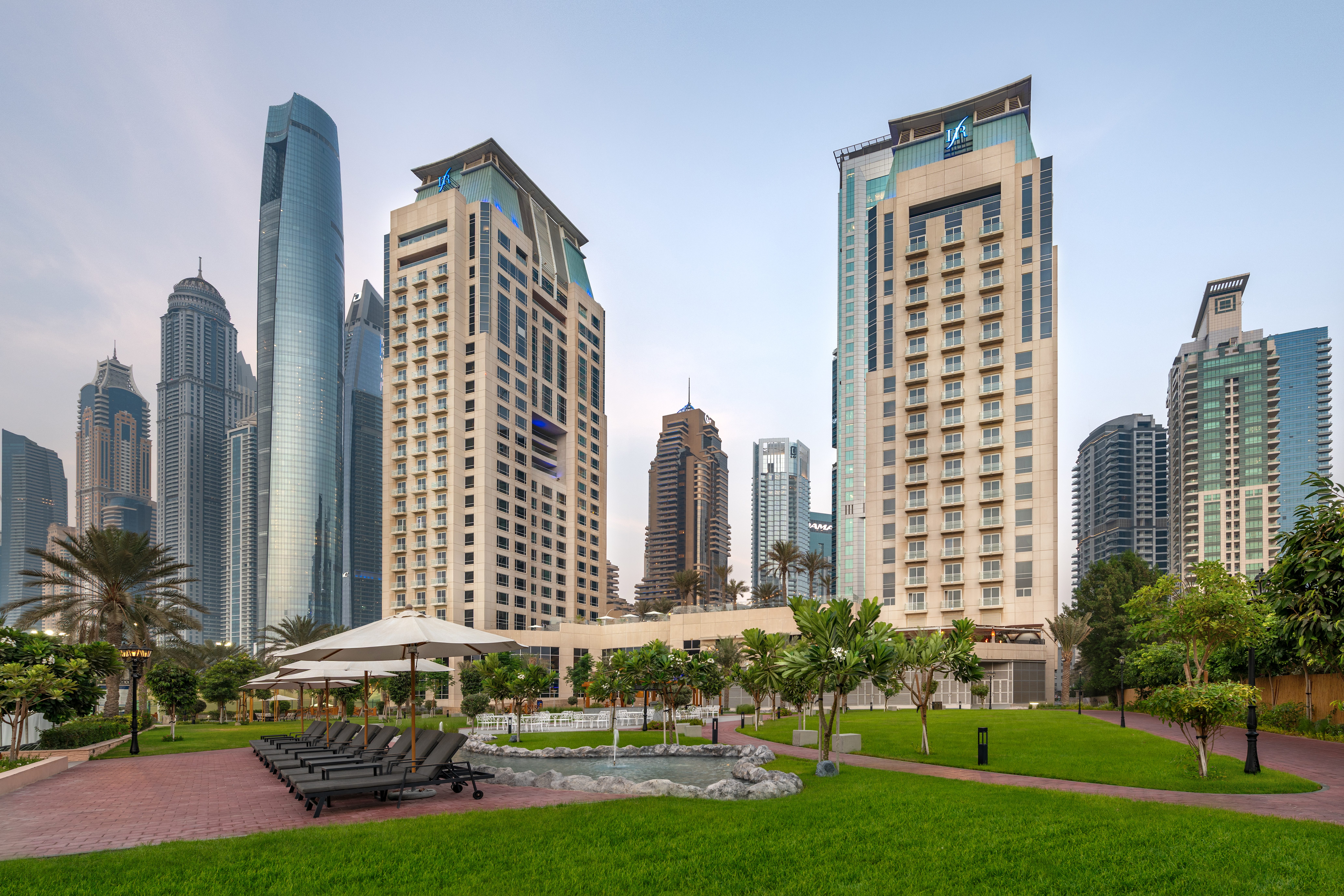 Al Habtoor Grand Resort, Autograph Collection